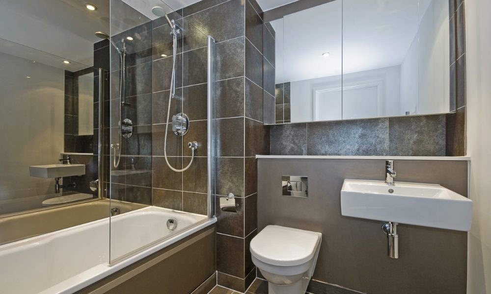 Modern,Luxury,Bathroom,With,Dark,Brown,Floor,To,Ceiling,Tiles